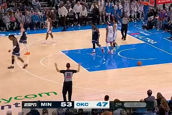 乐鱼体育-半场：雷霆以47-53落后森林狼，兰德尔12中6砍下17分6篮板